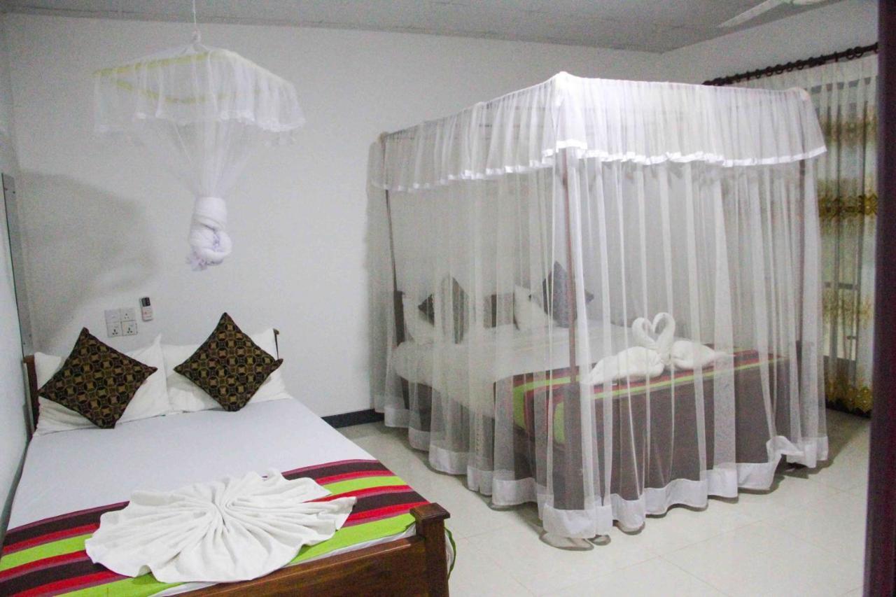 Sigiriya Mana B&B Eksteriør bilde
