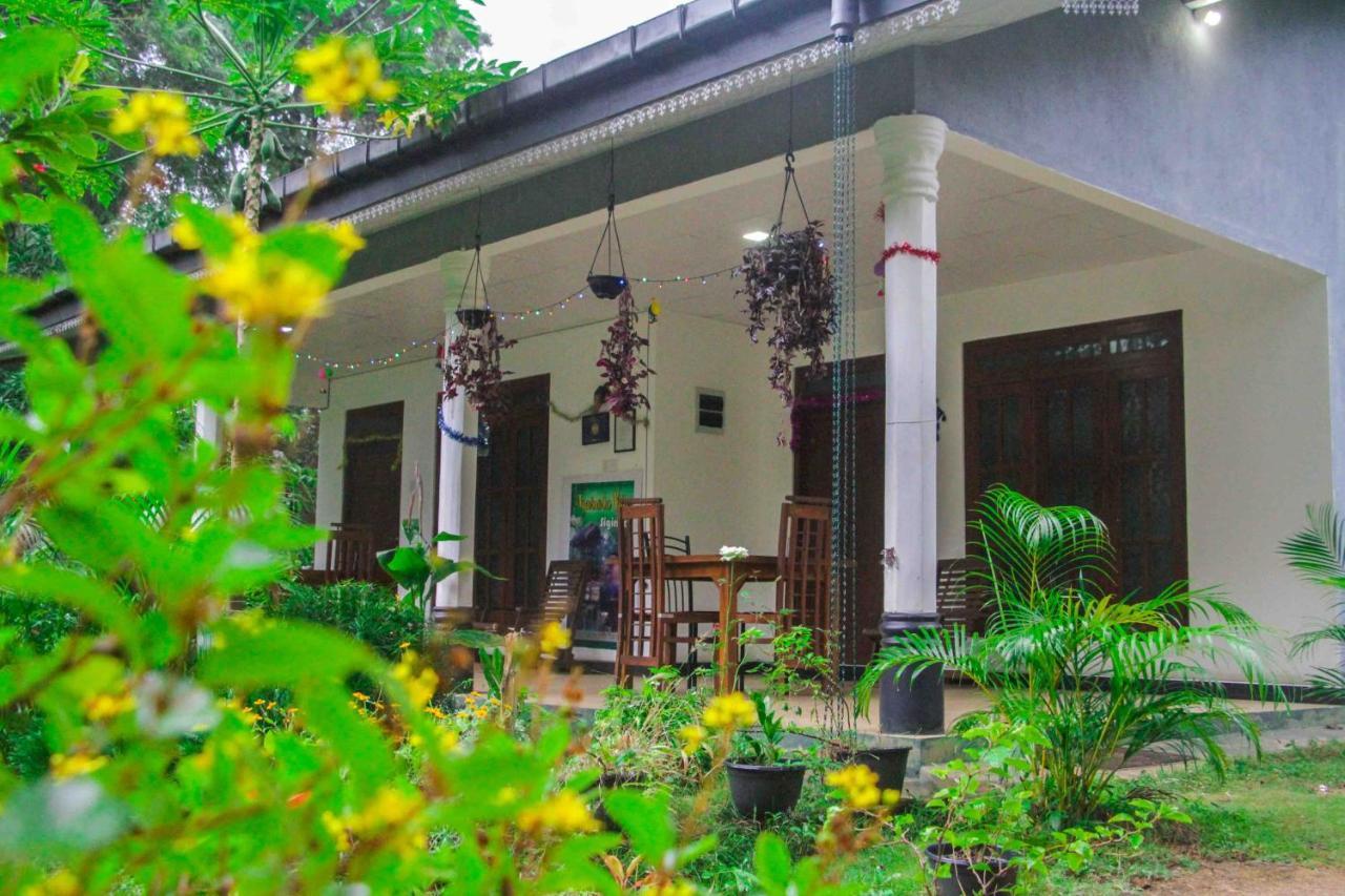 Sigiriya Mana B&B Eksteriør bilde